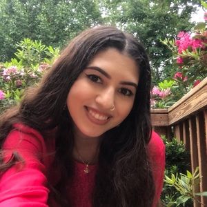 Meet your Posher, Yasmeen